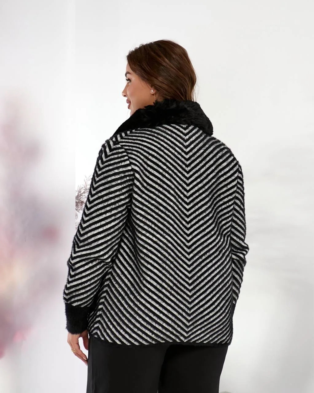 Жіноча куртка з альпаки 50-54 | Білий, мокко, чорний – стиль і тепло - Зображення 5