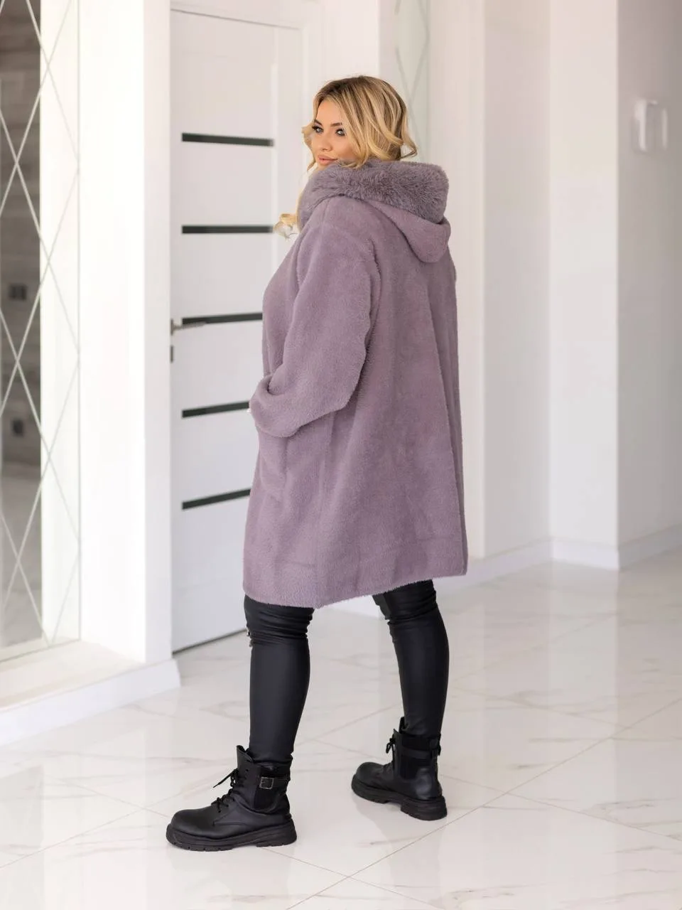 Довга жіноча куртка з альпаки великих розмірів (56-70) - Зображення 3