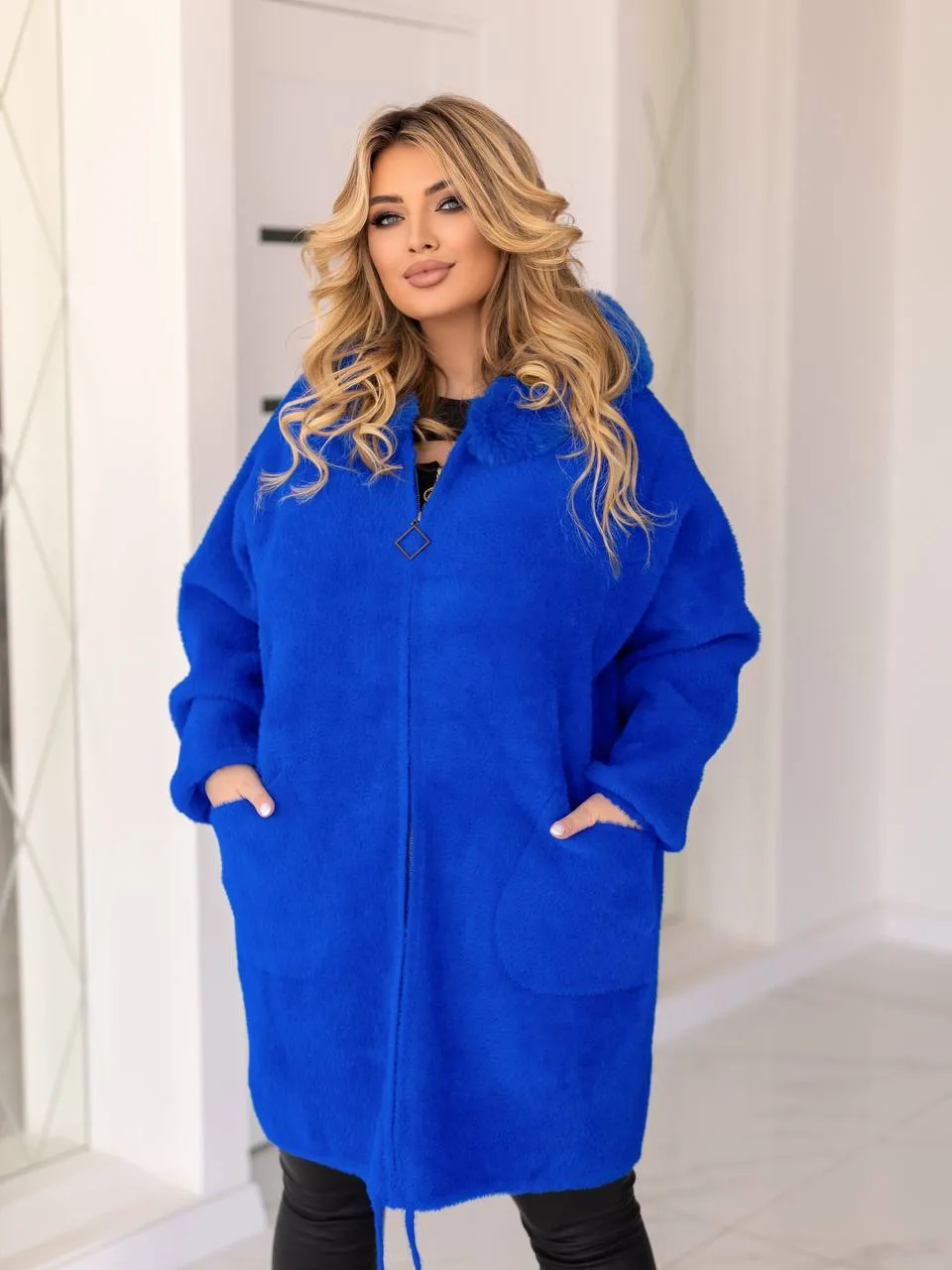 Довга жіноча куртка з альпаки великих розмірів (56-70)