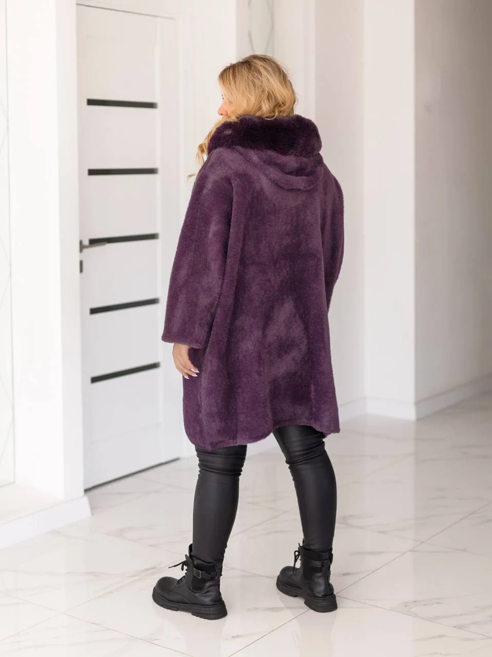 Довга жіноча куртка з альпаки великих розмірів (56-70) - Зображення 4