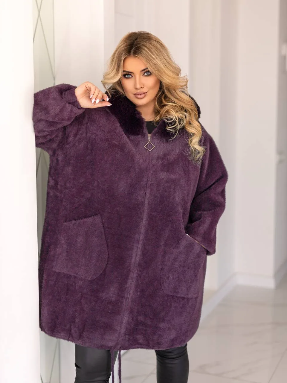 Довга жіноча куртка з альпаки великих розмірів (56-70) - Зображення 3