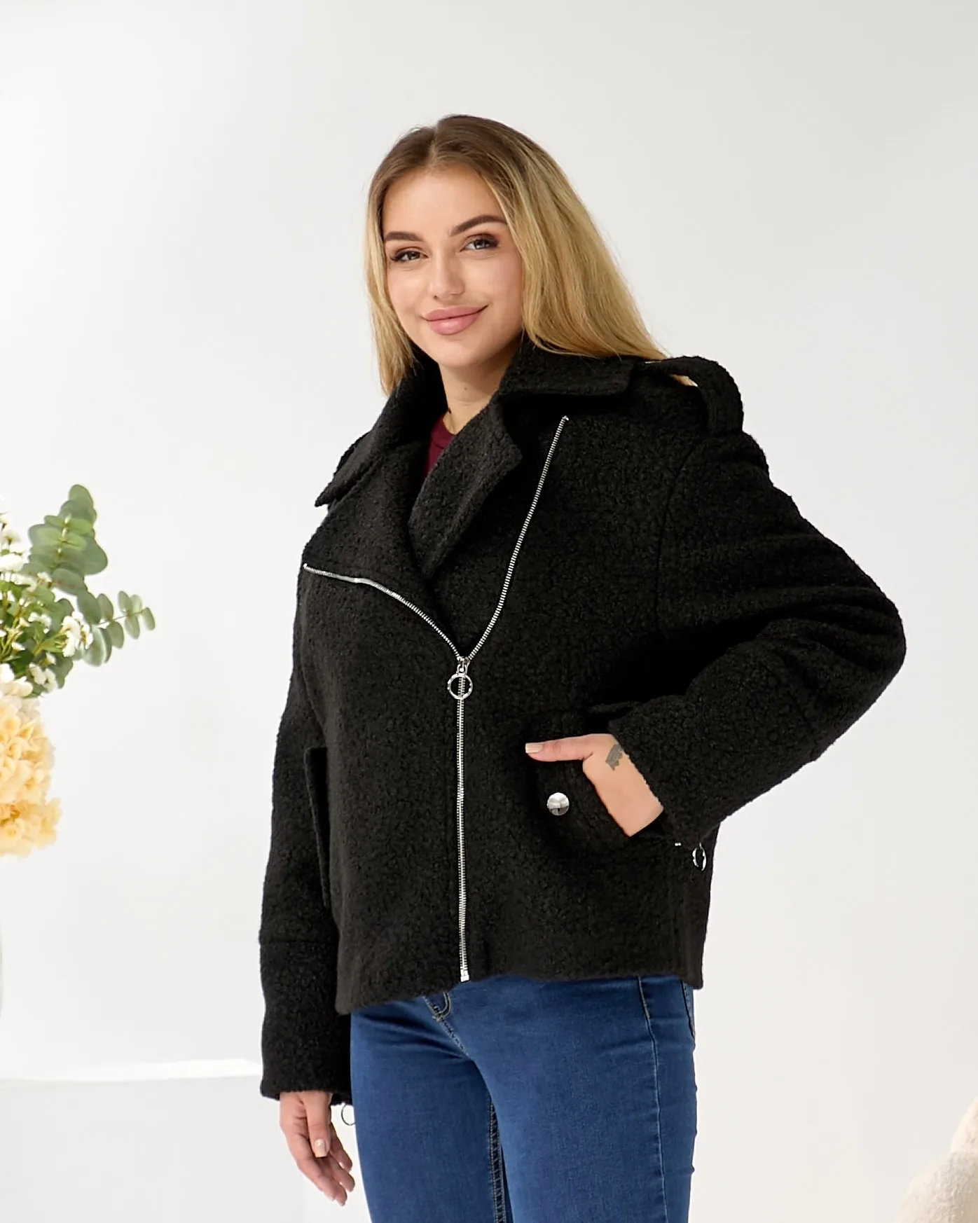 Жіноча косуха з букле на підкладці — чорна або темно-бежева | Розміри L–XXL - Зображення 5