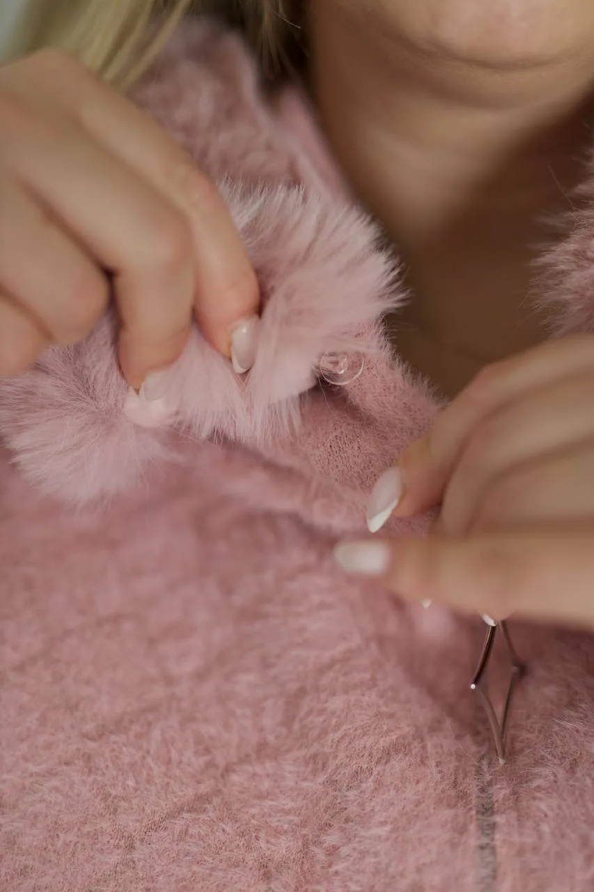 Коротке пальто з альпаки жіноче | Тепле пальто з хутром | Розміри 50–58 - Зображення 3