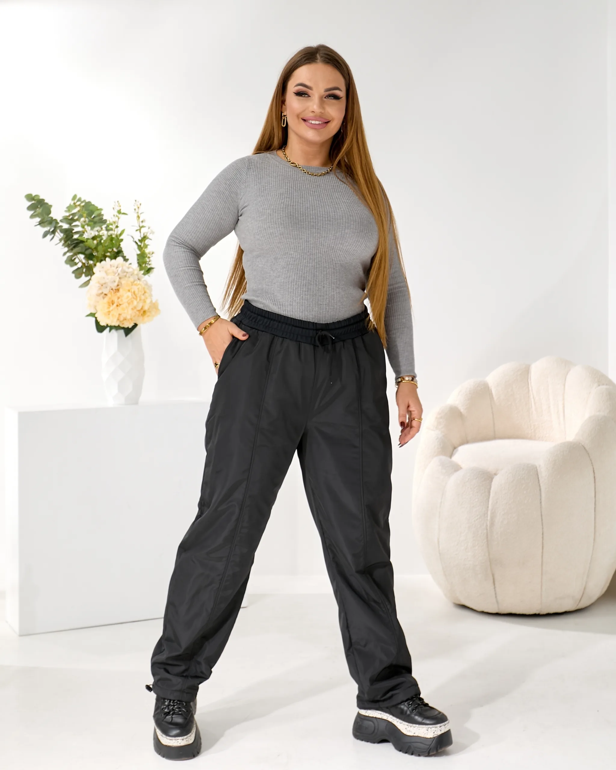 Теплі жіночі штани з плащівки на флісі - Зображення 12