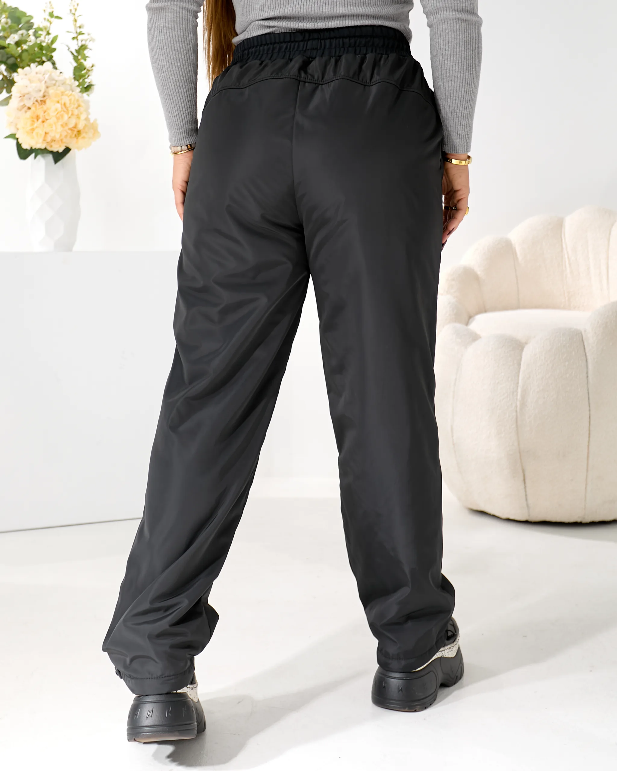 Теплі жіночі штани з плащівки на флісі - Зображення 8