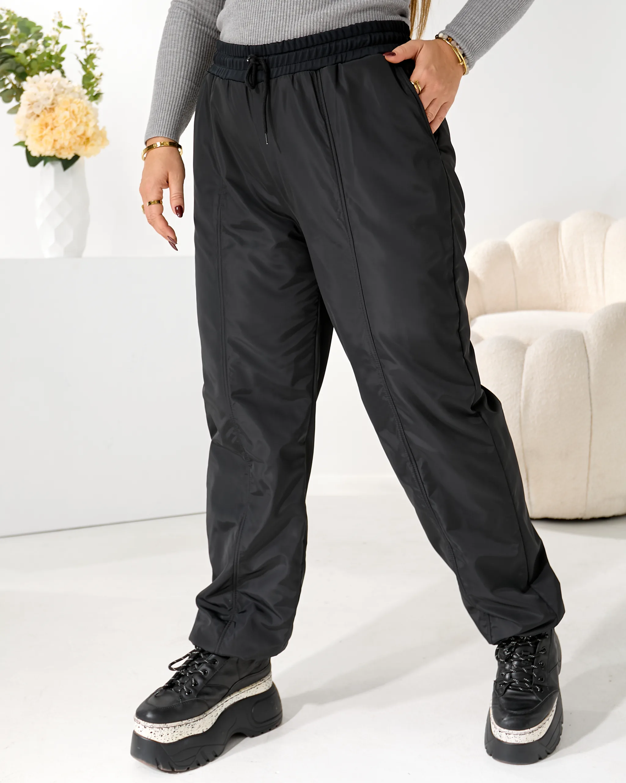 Теплі жіночі штани з плащівки на флісі - Зображення 4