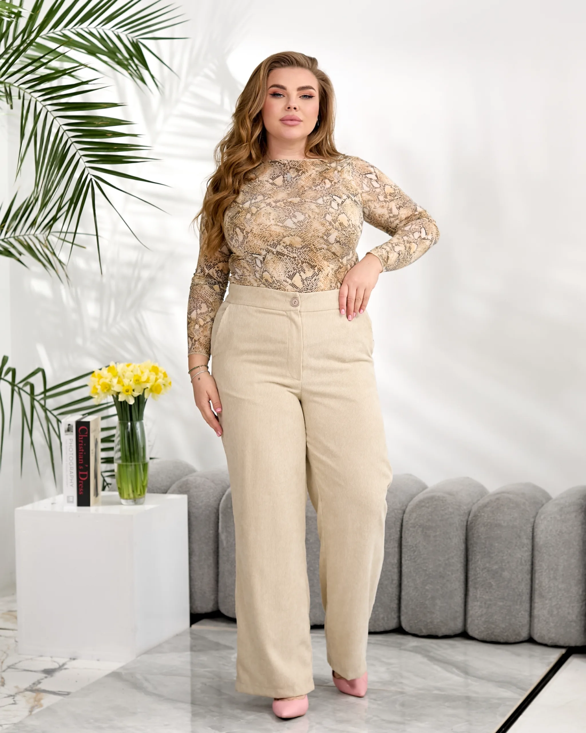 Вельветові широкі штани великих розмірів з високою посадкою - Зображення 10