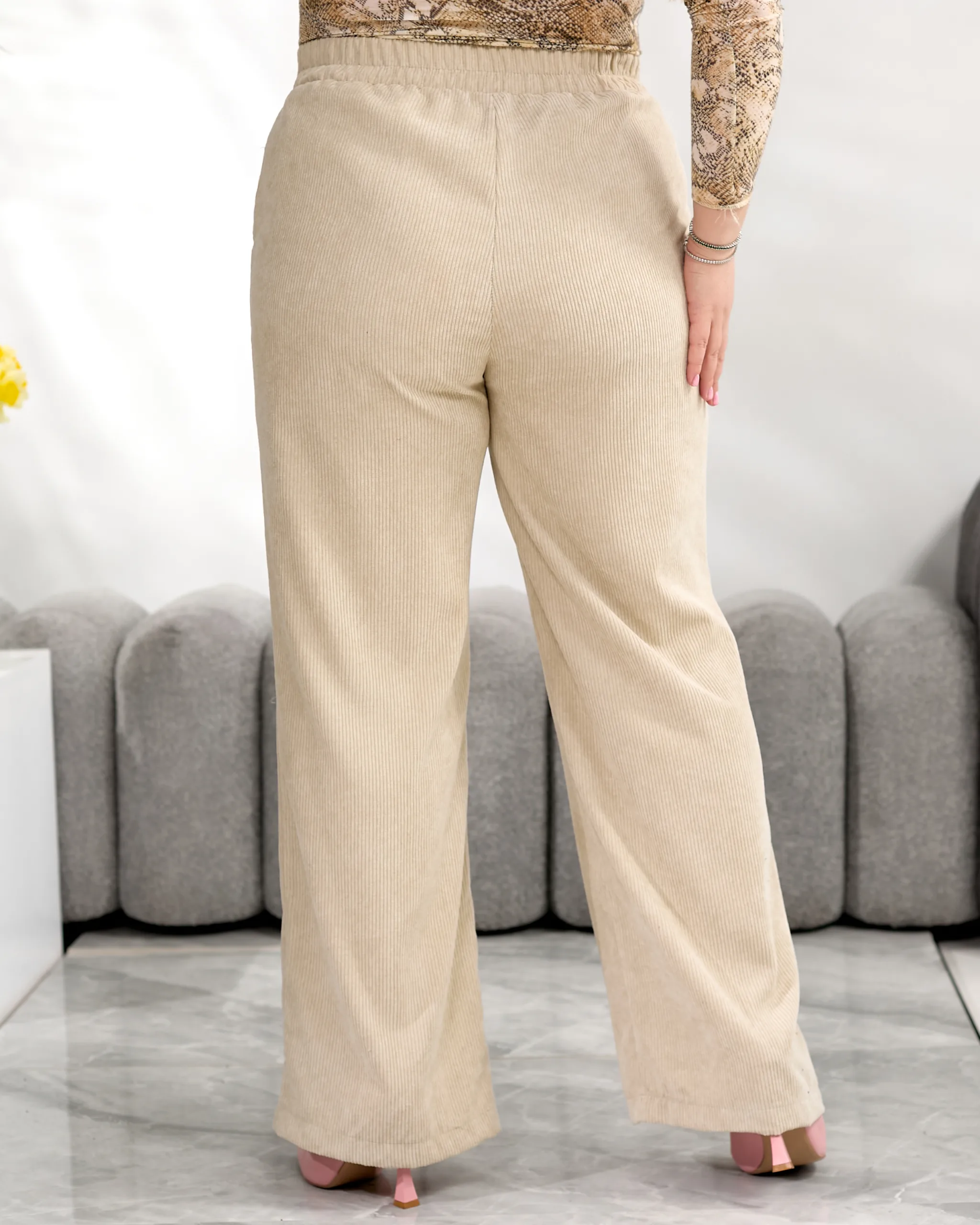 Вельветові широкі штани великих розмірів з високою посадкою - Зображення 5