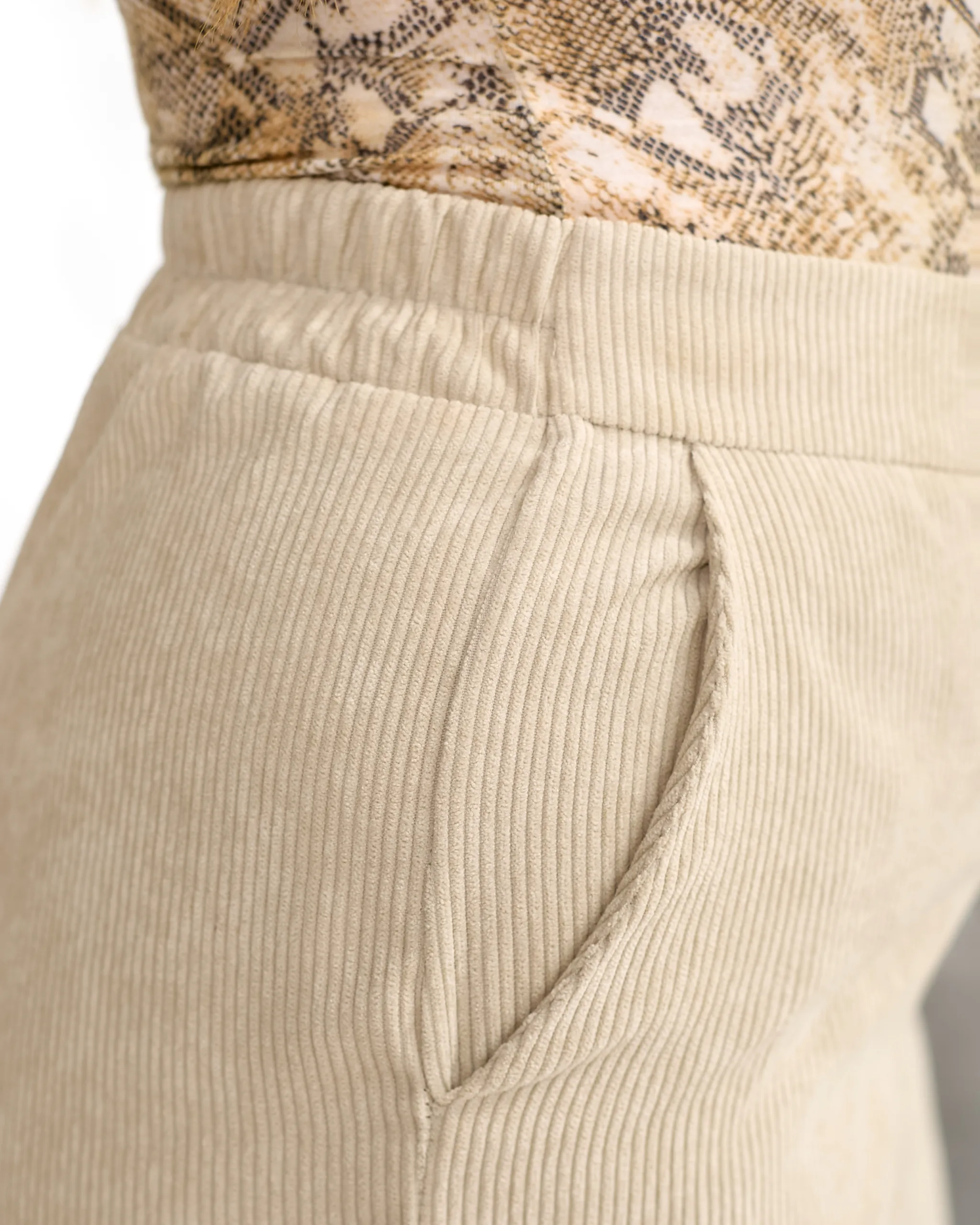 Вельветові широкі штани великих розмірів з високою посадкою - Зображення 2