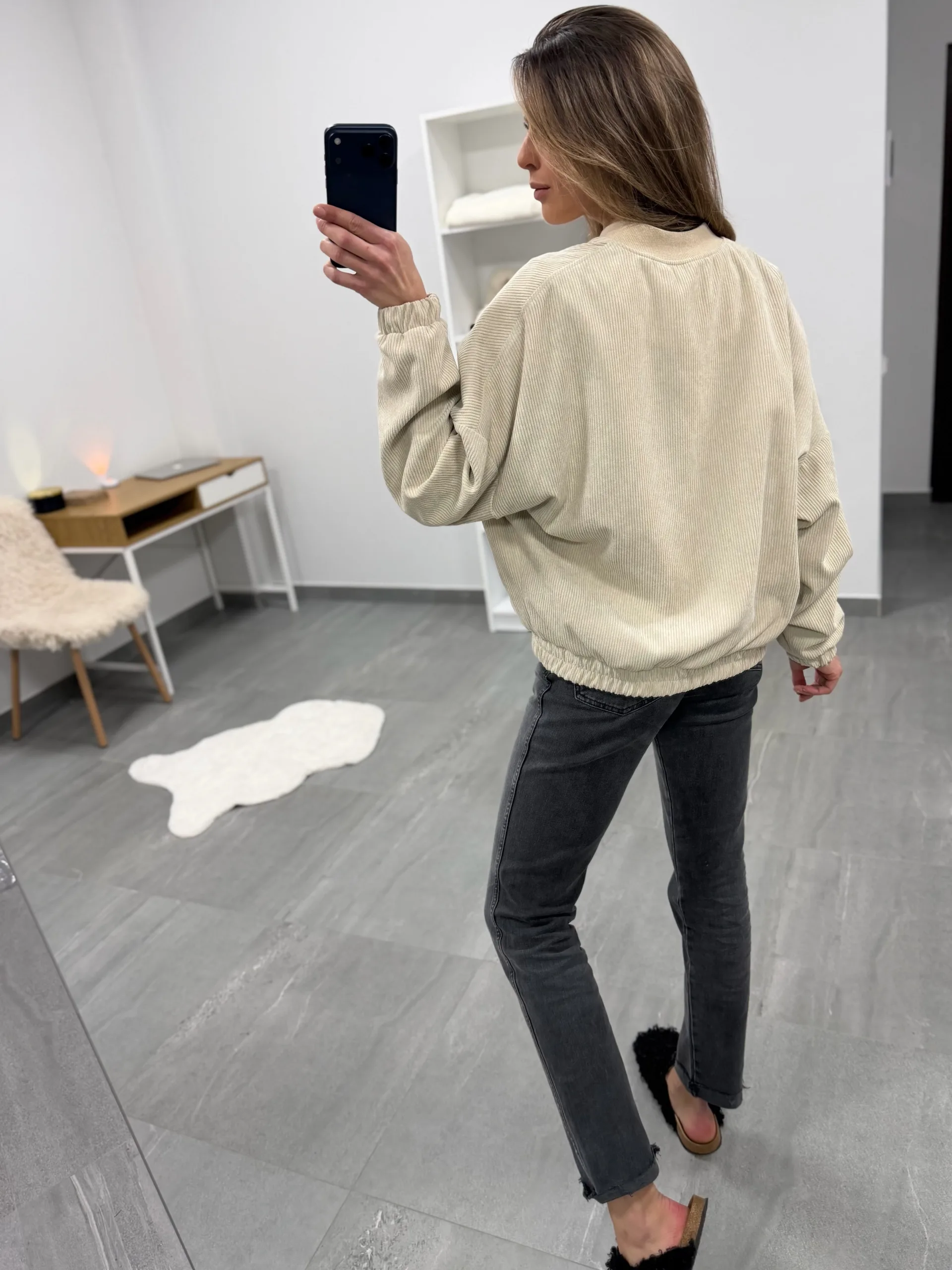 Вельветовий бомбер вільного крою - Зображення 9