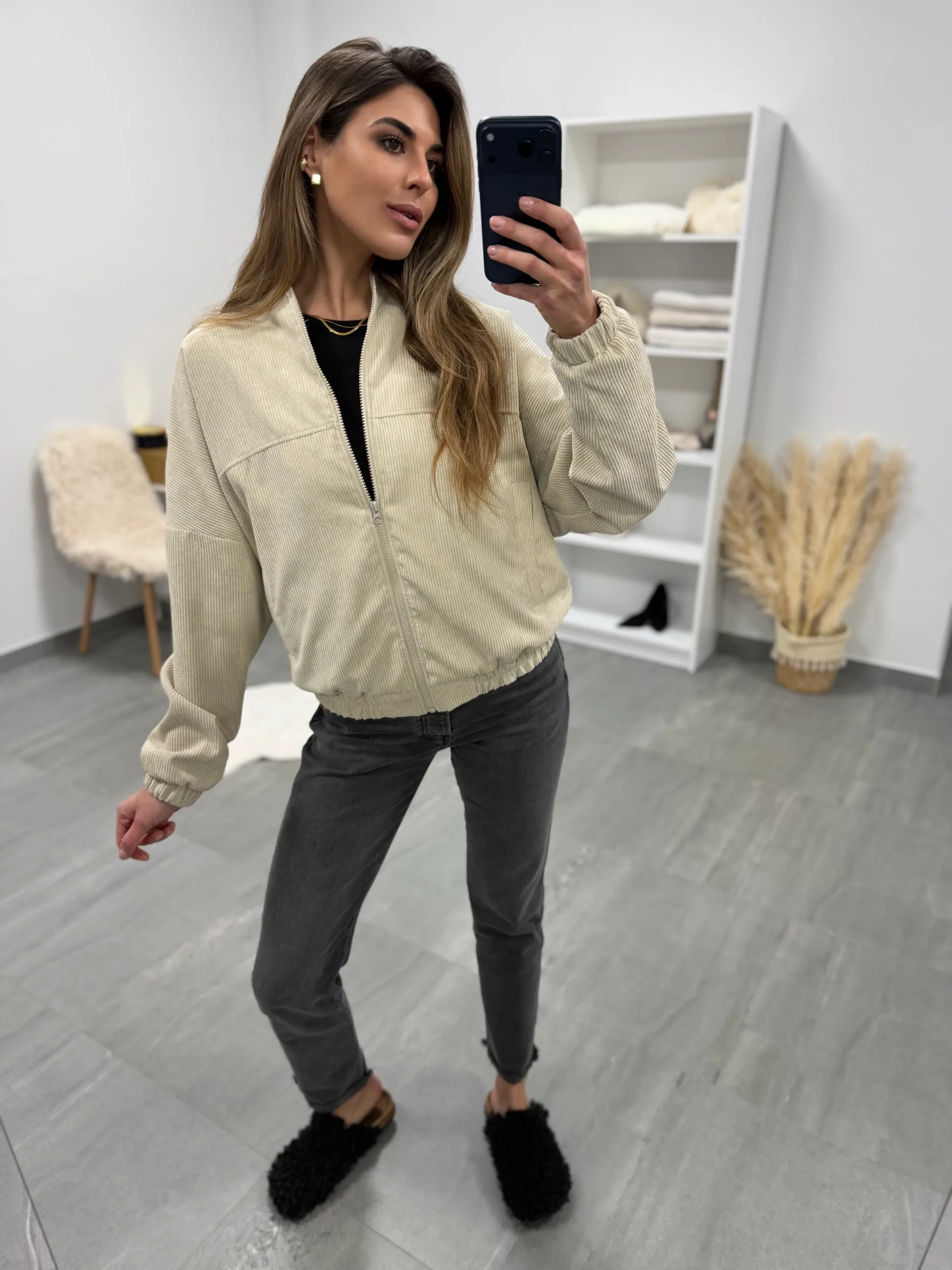 Вельветовий бомбер вільного крою - Зображення 6