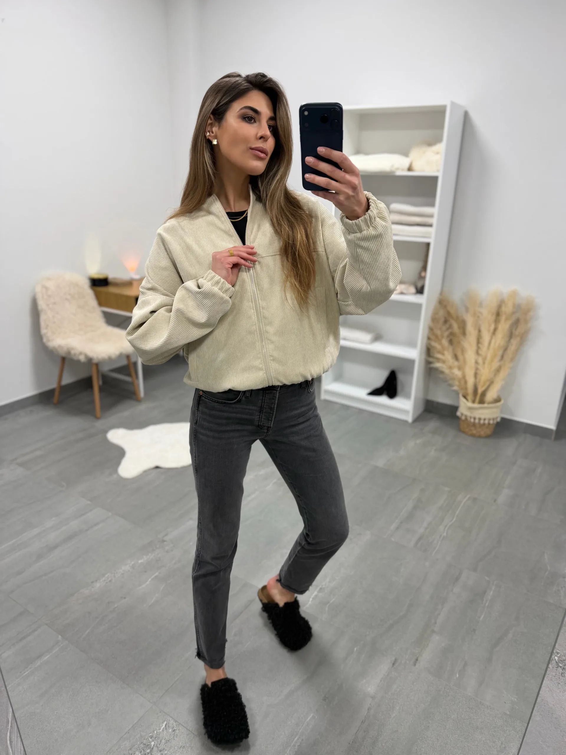 Вельветовий бомбер вільного крою - Зображення 5