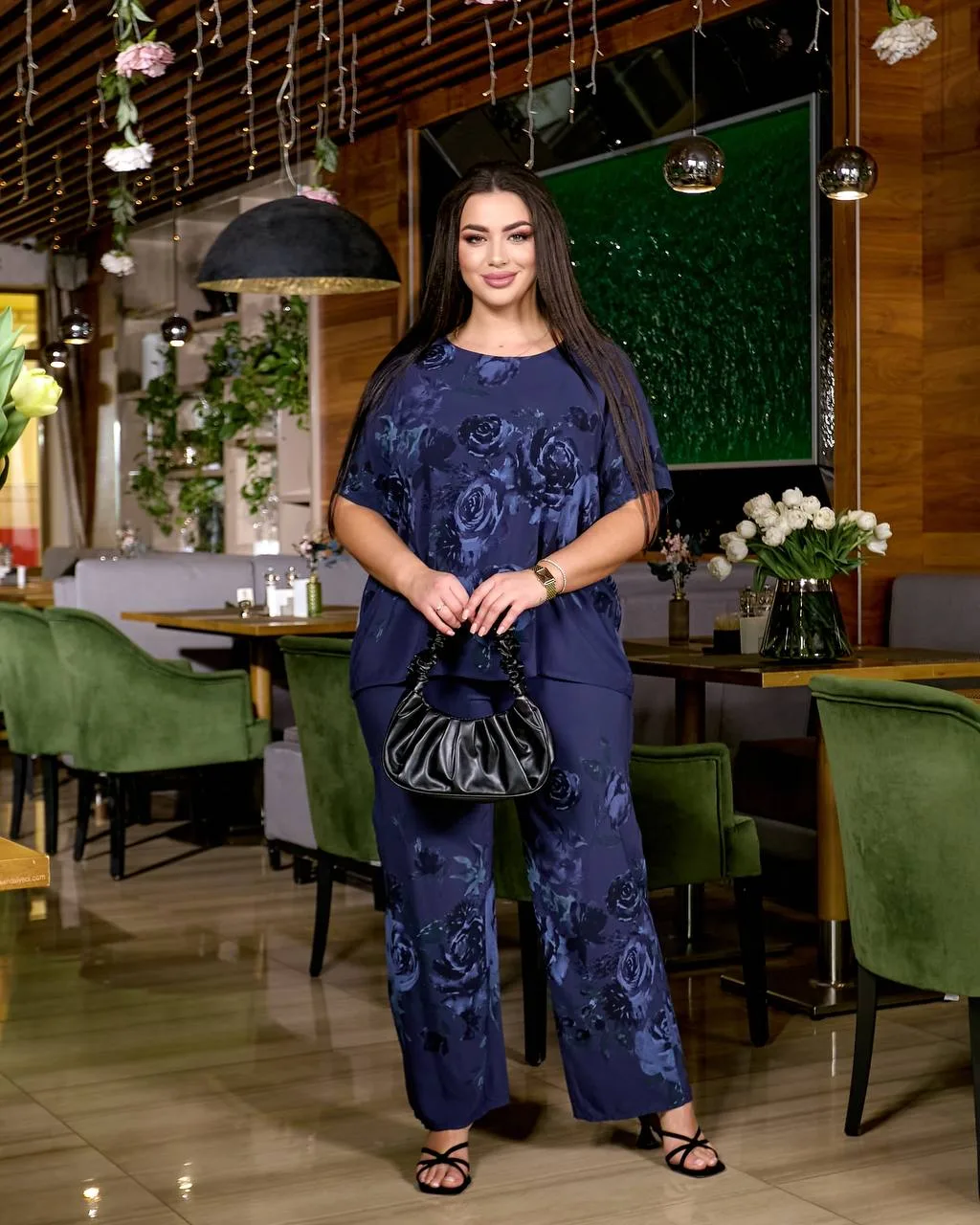 Жіночий літній костюм з італійської віскози