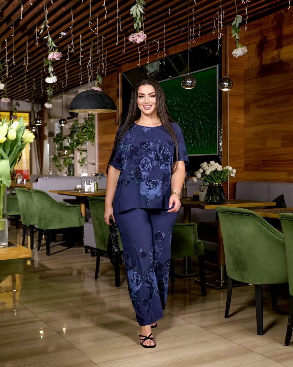 Жіночий літній костюм з італійської віскози - Зображення 9