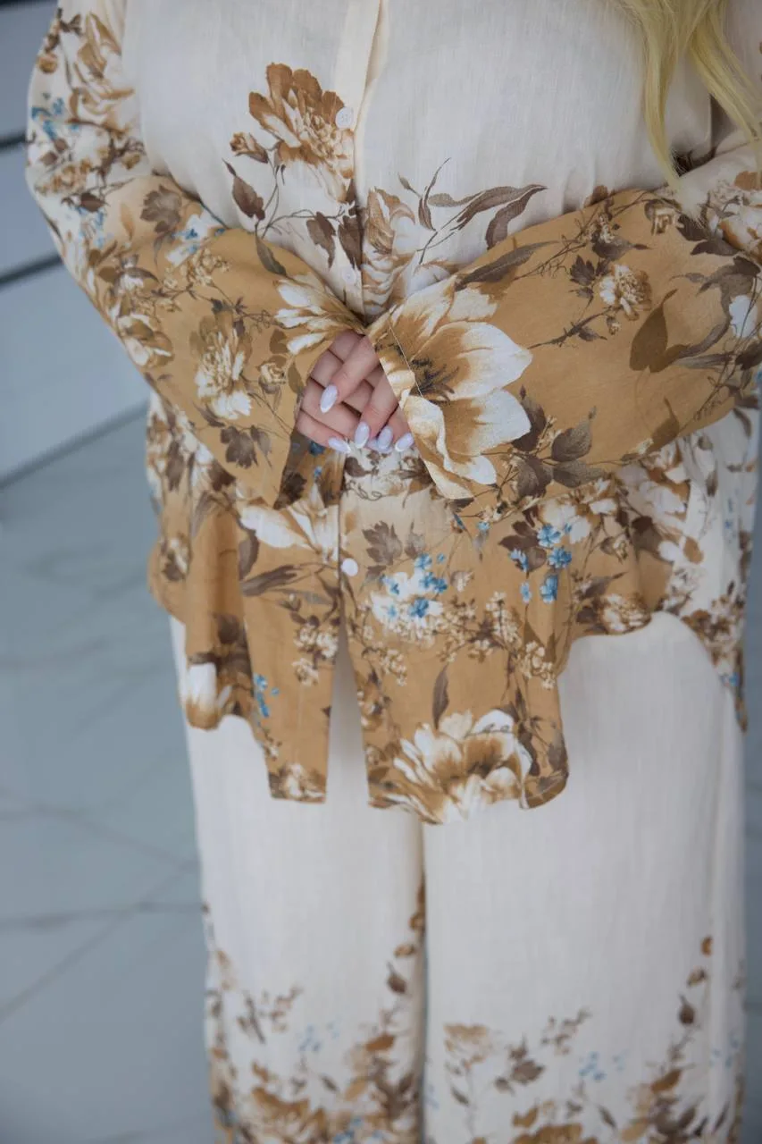 Елегантний жіночий костюм з віскози з квітковим принтом (батал 54–62) - Зображення 3