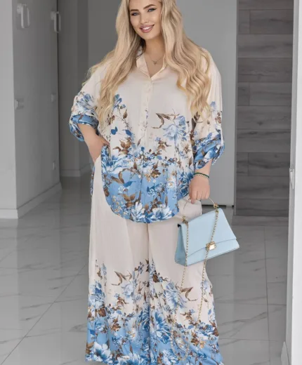 Елегантний жіночий костюм з віскози з квітковим принтом (батал 54–62)