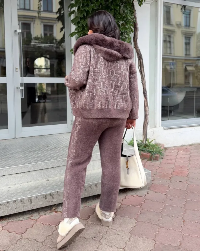Жіночий костюм з альпаки — стильний та затишний костюм великого розміру - Зображення 7